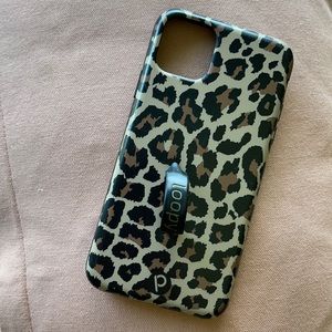 Leopard print Loopy Case